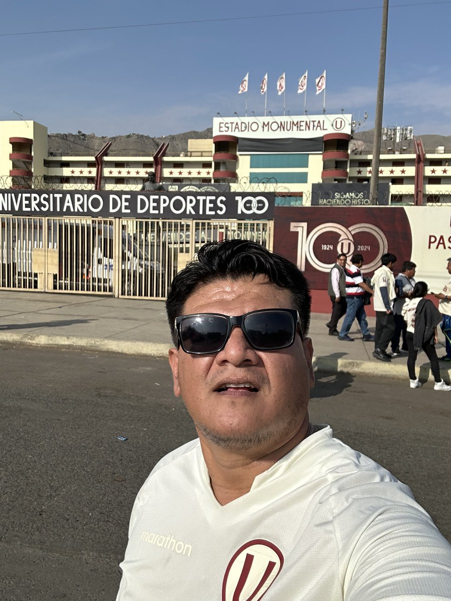 Vamos mi crema querida hoy a dejar el alma en la cancha q nosotros no te dejaremos de alentar 
#JuntosSomoasFuertes
#UniversitarioDeDeportes