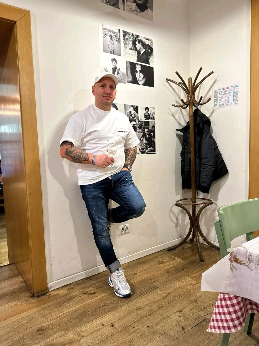 Sam-Harris Collins tweet media