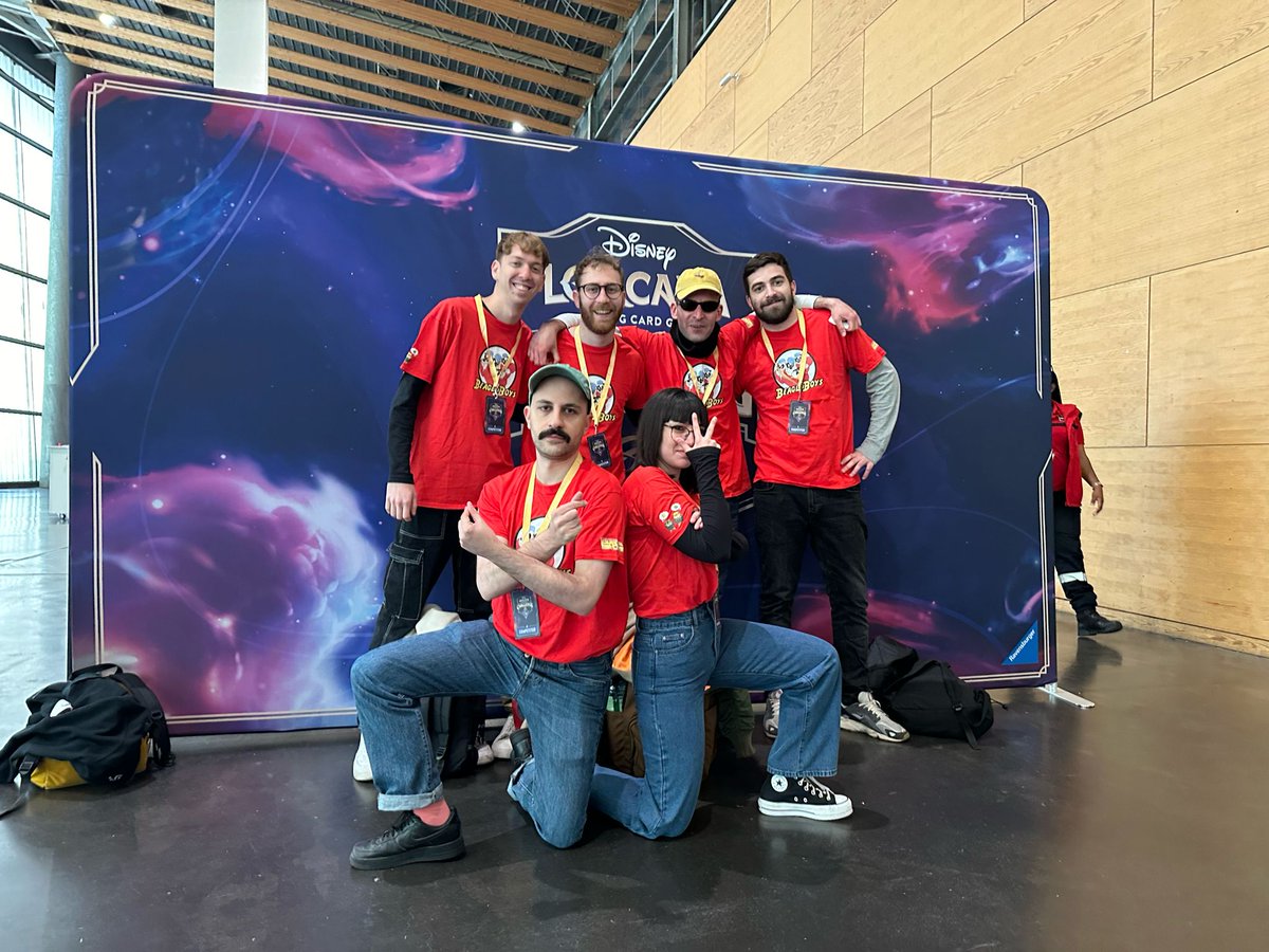 Beagle Boys ready to #dlclille ❤️