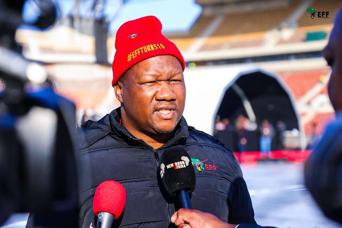 SG @dlaminimarshall in conversation with NewzRoom Afrika, ahead of the #EFFTshelaThupaRally at Peter Mokaba Stadium today. It’s the final push. We are confident with the efforts and work put by the EFF. We can confidently state that the Red Flag will fly high in South Africa.