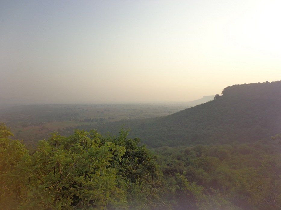 SarveshSoni92's tweet photo. आज माँ शारदा मैया के अनन्य भक्त लोकदेव आल्हा जयंती की हार्दिक शुभकामनाएँ 🎂🎂🎂💐💐💐
जय माता दी
#AlhaGhat #Sirmaur #EcotourismSite #ProtectedMonument https://t.co/ZVpPuRsG62