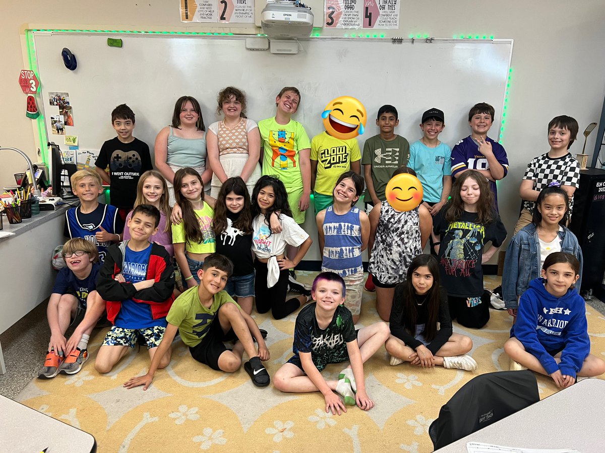 ms_george6's tweet photo. I had the best year with you! Going to miss these sweet faces so so much! 💙🤍 https://t.co/EOR8PmkfTg