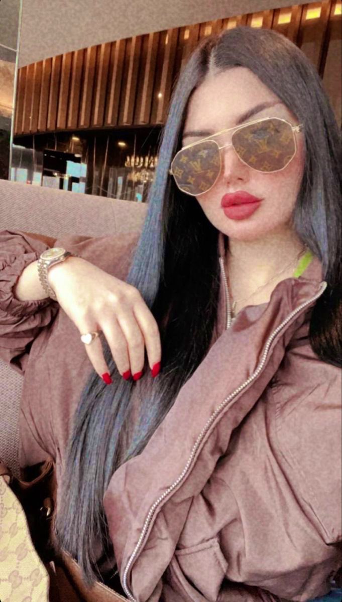 puredreams2's tweet photo. ••

ثقتي بنفسي ما تهتز  ،، 

أنا لما أحب أتفرج على حاجه حلوه أروح أشوف صوري 😏

••
 #عطنا_تغريده_هنا https://t.co/By0JiVMhXO