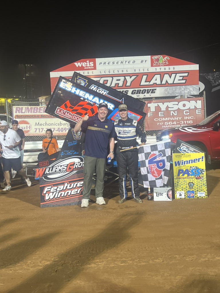 Logan Spahr parks it in Weis Markets/Sage Fruit Victory Lane in tonight’s PA Sprint Series Feature Event! Logan had a special guest join him in victory lane that you may recognize as well… 😎