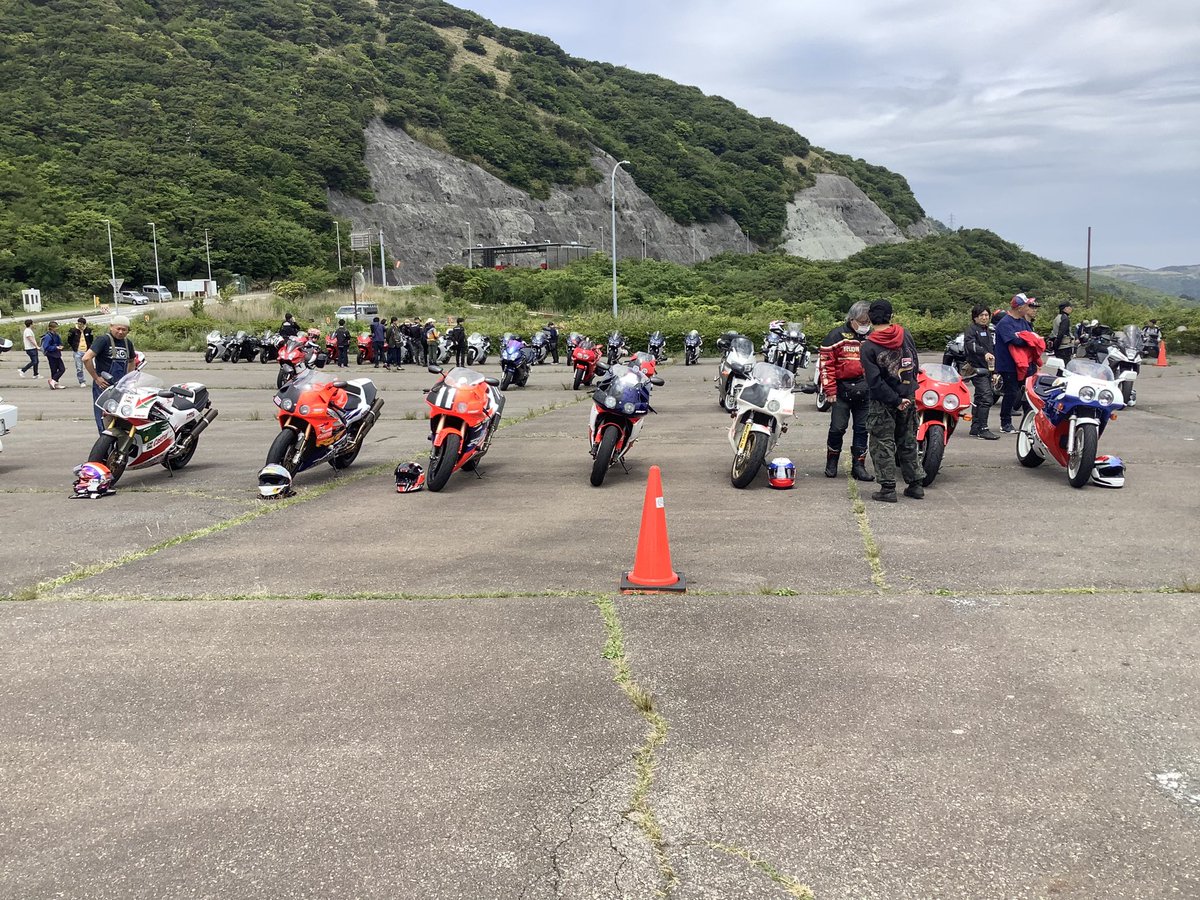 HondaV4BikeFan's tweet image. #ホモロゲ友の会
#RC30
#RC45