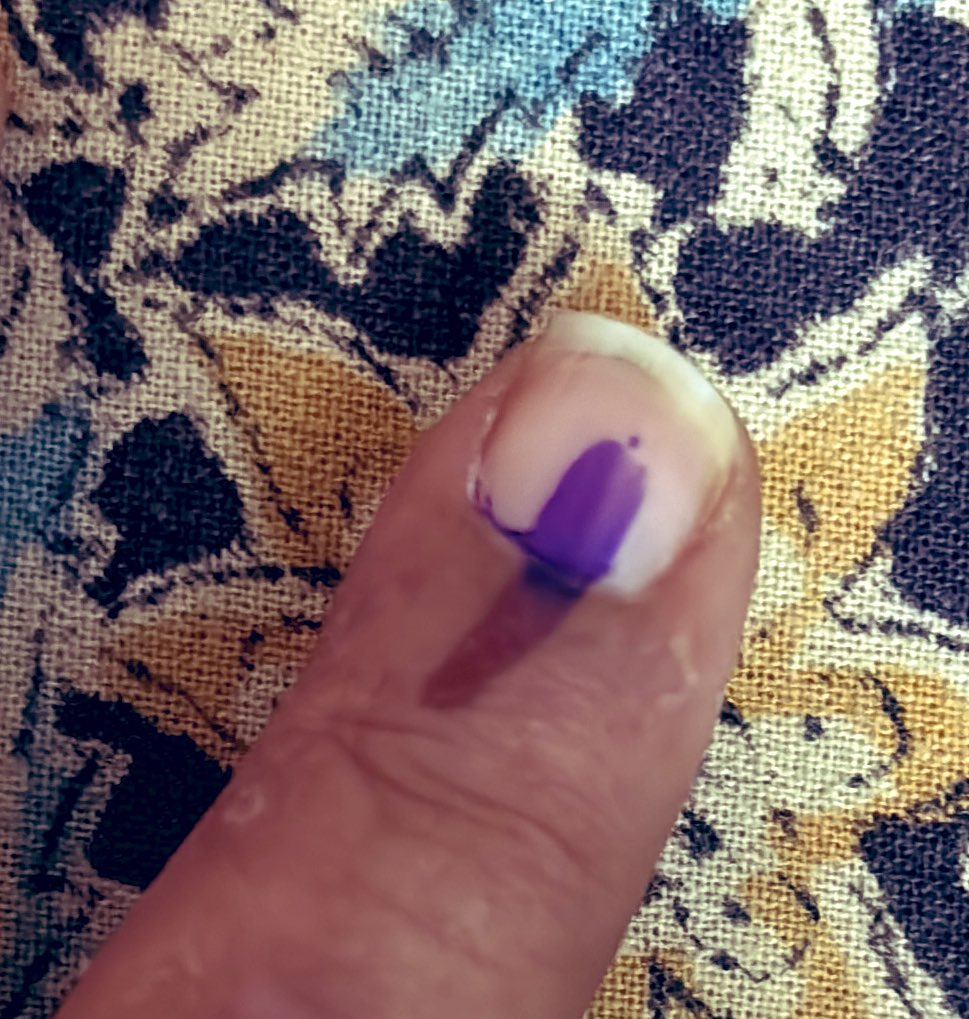 Voting done. Amazing is our festival of democracy. Thank you for the constitutional right and the freedom to choose our elected candidate. 1/ Seniors outnumbered everyone else with long queues being formed 3/ only one polling station per booth because 2 EVMS needs to
