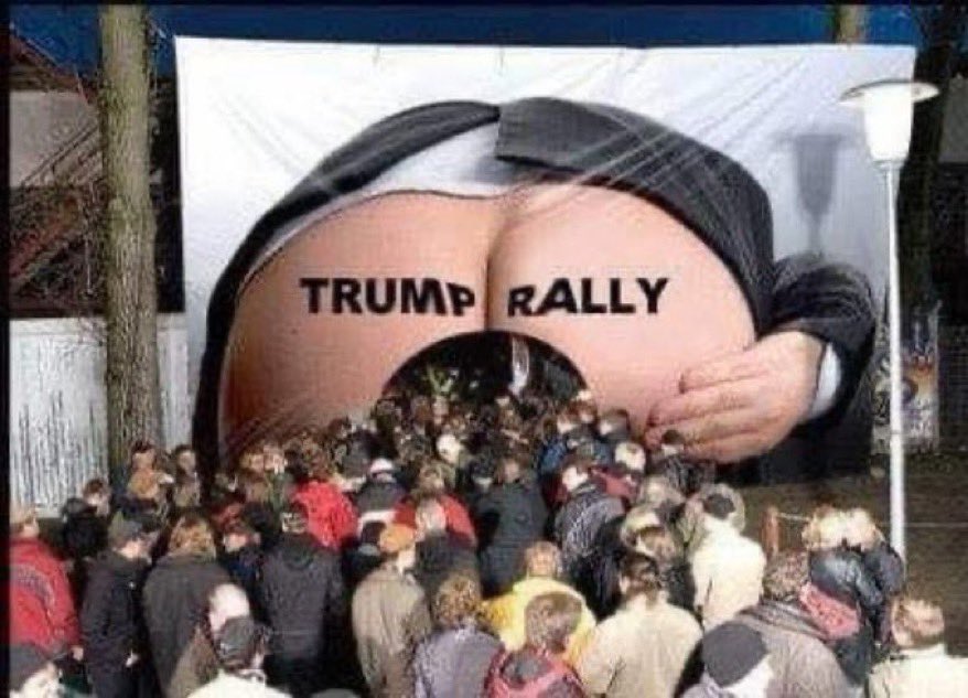 Hey look dimbulbs, another Trump rally! 🤣