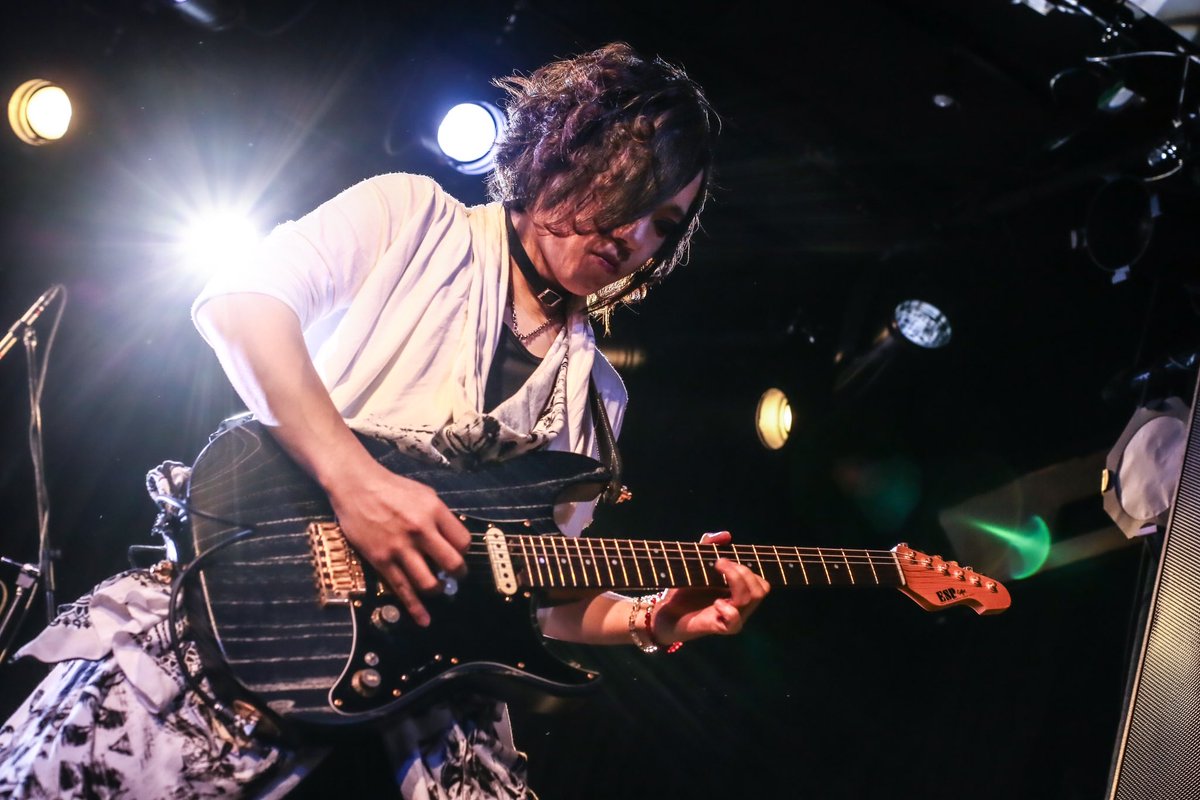 shunskpir0pir0's tweet photo. 【Live Shot Here📸🎸】
2024.5.16 和田Project ⛩
at心斎橋ANIMA
「KANSAI ROCK SUMMIT'24」
📸 by @aikiryu
@ESPGuitarsJP
@NuClearCustomS1
#和田Project #ロクサミ
#espguitars #espsnapper https://t.co/zzCtMwj7Rp