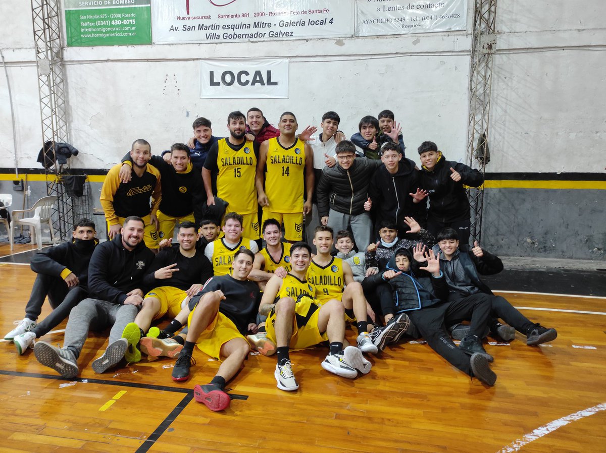 BetBra7's tweet photo. Otro triunfo más y hoy frente a Servando Bayo, 79/63, para posicionarlos primero en su zona.
Vamos los pibes!!!💛🖤
@manubellooo @Bellolucaas @JYassogna @Giovannimanen06 @nachosc10 @tomas_montedoro @Matiosuna10 https://t.co/40N6N2254q