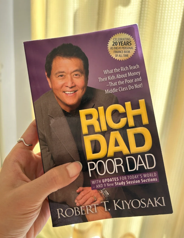 今日は土曜日、好きなことをするのに最適な時間です。 良い本を読んだり、友達と遊んだりして楽しい時間を過ごしましょう！