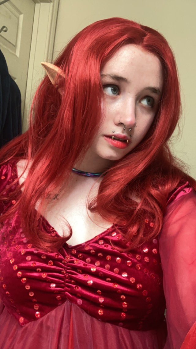 ratboybloo's tweet photo. big titty elf gf - my only dnd character i cosplay - this is crimson 

#dndoc #dnd #dndcosplay https://t.co/lZcSumju06