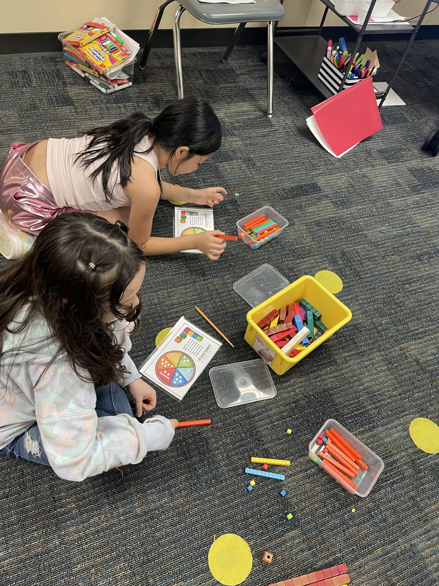 Ms. Román tweet media