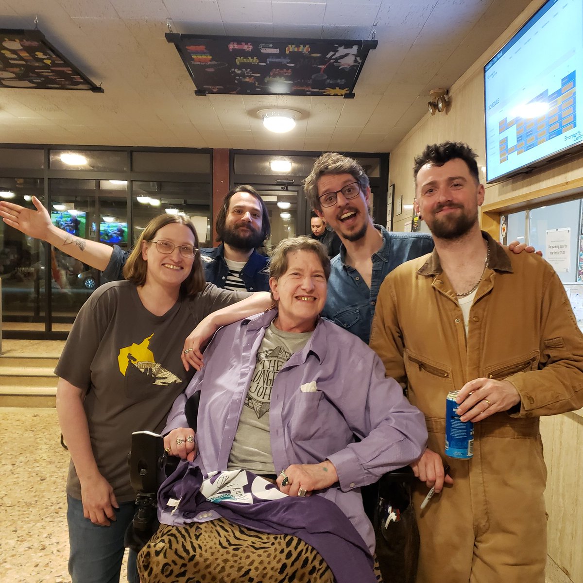Jess02867750's tweet photo. Had the best time at The Longest John's concert! https://t.co/jyqvKW6PQI