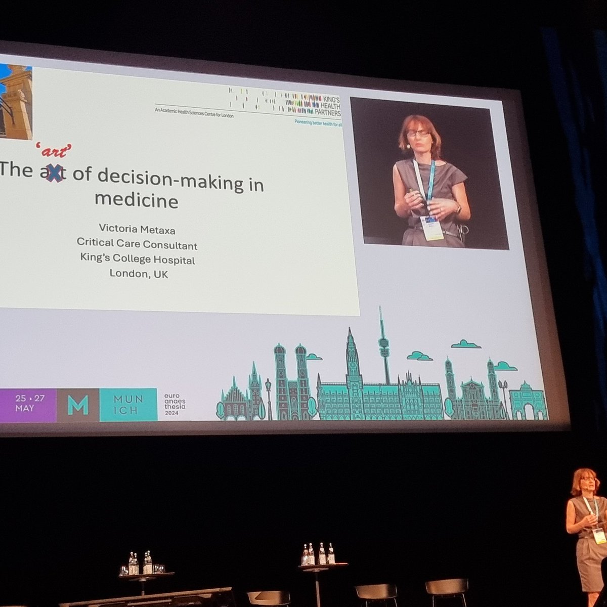 Moving from 'art' to science of decision making in medicine #ea24 @iMobileCCOT @KingsCritCare