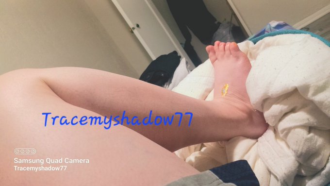 I LOVE wearing these gold temp feet tatts  on my natural bare feet 💥💦👋🏻 When you SEE or contemplate MY<a href="/tag/feetlovers"class="tags"><span>#feetlovers</span></a>