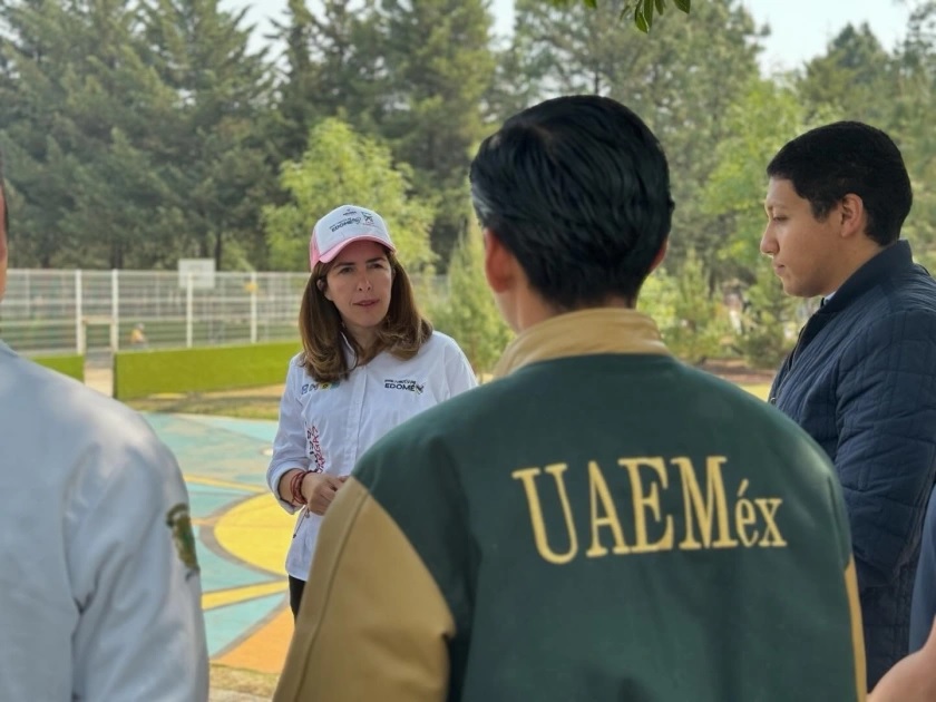 🚨#Alerta | Acuden candidatos por #Toluca a diálogo con estudiantes de la #UAEMéx hgrupoeditorial.com/acuden-candida…