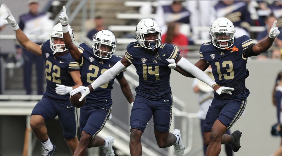 Blessed to receive an offer from The University Of Akron zips! @ZipsFB @TheCribSouthFLA @Coach_J_Rod