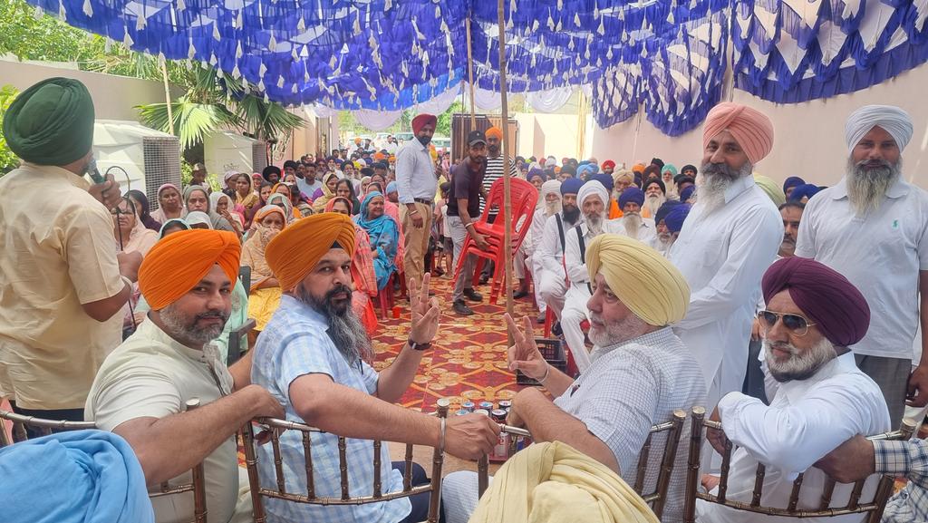 Public meetings in village Nangli &amp; other 10 villages of Jandiala assembly constituency in favour of <a href="/INCIndia/">Congress</a> candidate <a href="/KulbirSinghZira/">Kulbir Singh Zira</a>
Big ground support for <a href="/INCPunjab/">Punjab Congress</a> in state will ensure win of maximum seats from #Punjab 
<a href="/priyankagandhi/">Priyanka Gandhi Vadra</a> <a href="/RahulGandhi/">Rahul Gandhi</a> <a href="/kharge/">Mallikarjun Kharge</a> <a href="/kcvenugopalmp/">K C Venugopal</a>