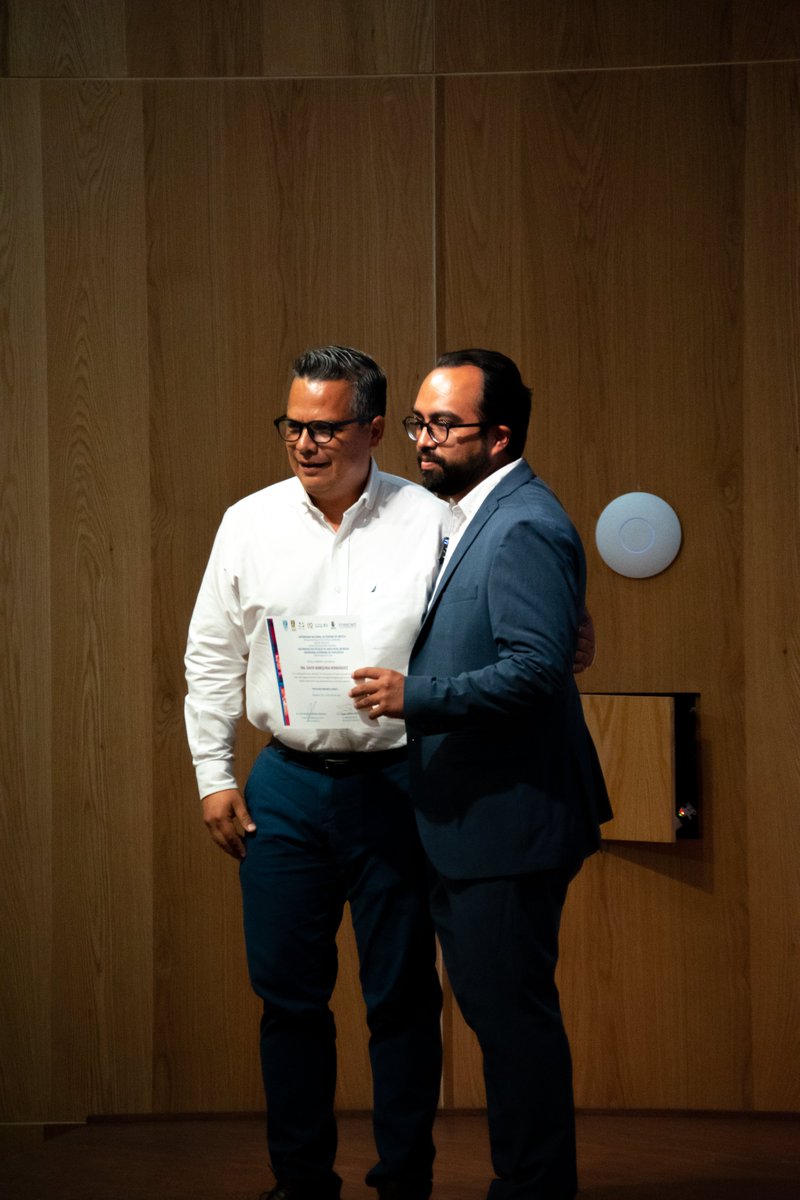 Plática por parte del Ing. David Marquina Hernández de Bombardier