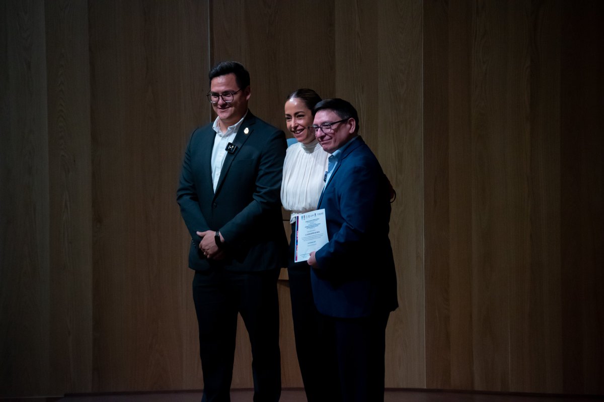 Plática por parte del Lic. C.P.C Carlos Alejandro León González