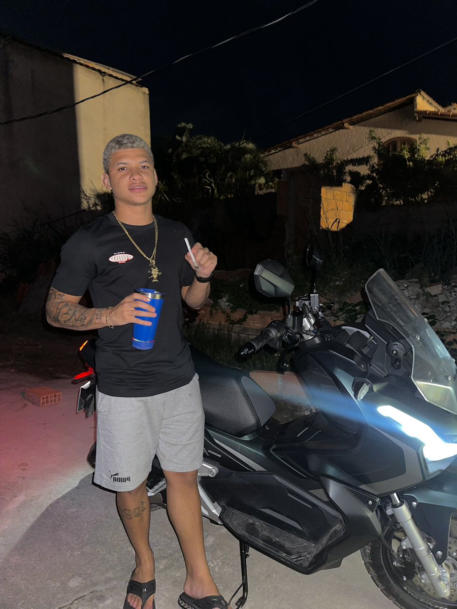 gustavin🤴 tweet media