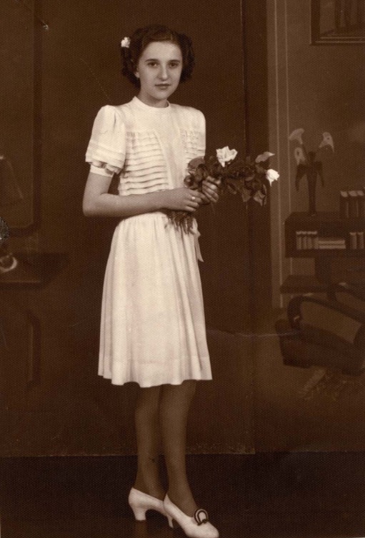 25 May 1929 | A Hungarian Jewish girl, Edit Spitzer, was born. In July 1944 she was deported to #Auschwitz and murdered in a gas chamber.