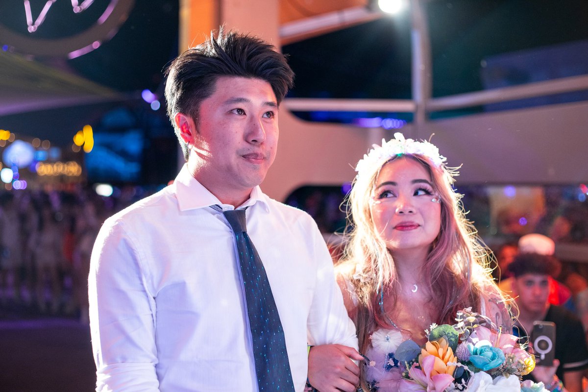 ayowena's tweet photo. Wedding pics are here 🥹#MyEDCMoments @EDC_LasVegas #EDCLV https://t.co/Xsg1fcuZMo