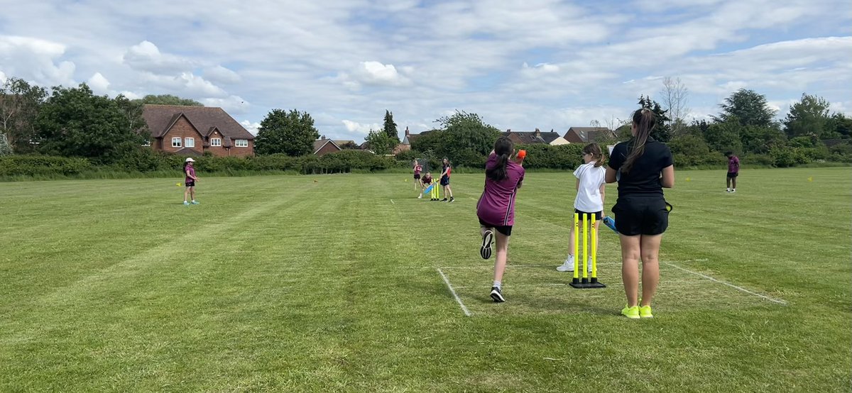 Team_BGS's tweet photo. Well done to the #BGSYear5 A-D cricket teams who played some amazing cricket against @BerkoSport yesterday. A wonderful way to finish an action packed half term of sport ๐ช๐ป๐ https://t.co/TmPxKNY55s