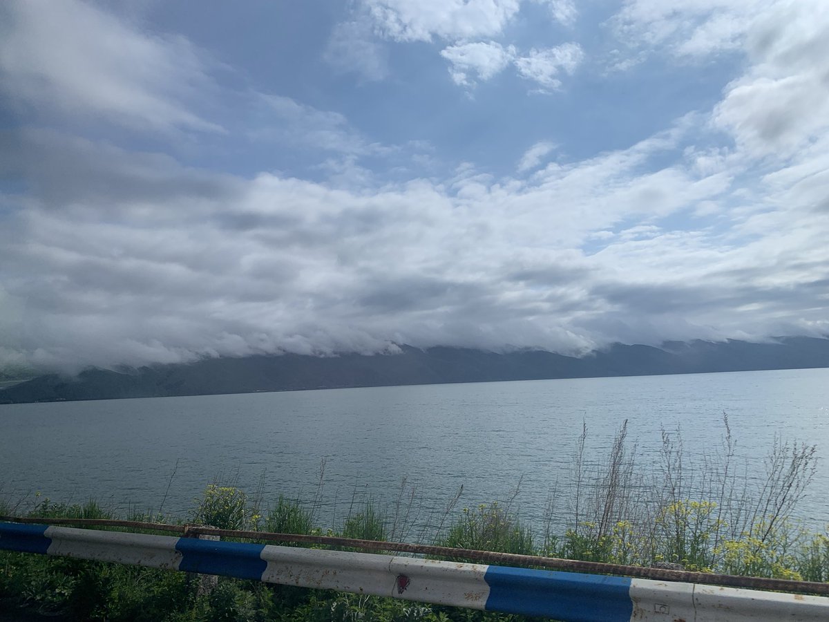 Road trip. 

#Armenia #LakeSevan