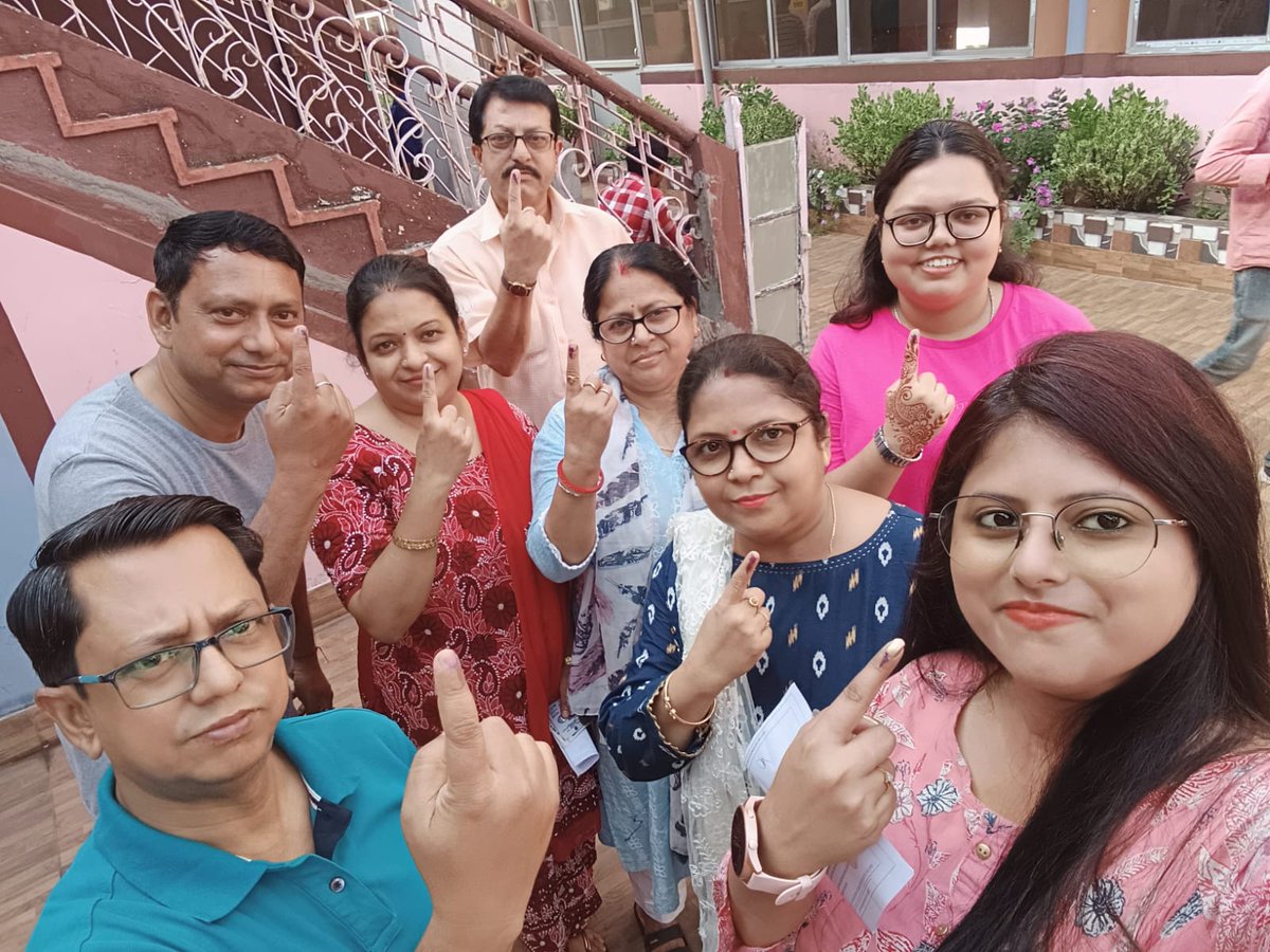 DDNewsGujarati's tweet image. #Phase6 #GeneralElections2024

છઠ્ઠા તબક્કાની ચૂંટણીના મતદાનના વિવિધ રંગો....

#ChunavKaParv #DeshKaGarv #Elections2024 
#LokSabhaElections2024