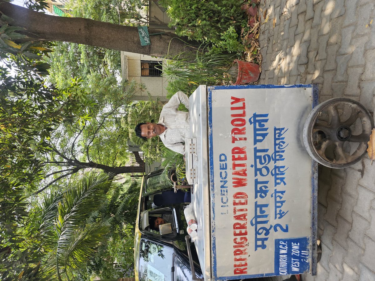 Tilak Nagar, West Delhi, May 25, 2024* – 

Amidst all the hustle and bustle, there’s a story of heartwarming inspiration that deserves to be told. At MCPS Tilak Nagar No. 03, 24 Block, a regular guy doing his daily grind showed us what real community spirit looks like.