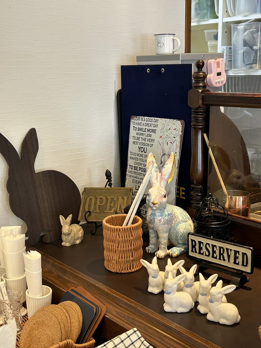 うさぎと葉っぱ