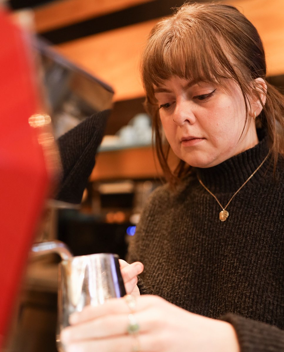 Anna's working hard to make you something delicious this morning! Come by and say hi!

#SpecialtyCoffee #SpecialtyCoffeeRoaster #ThirdWave #espresso #latte #CoffeeAddict #CoffeeLovers #Spokane