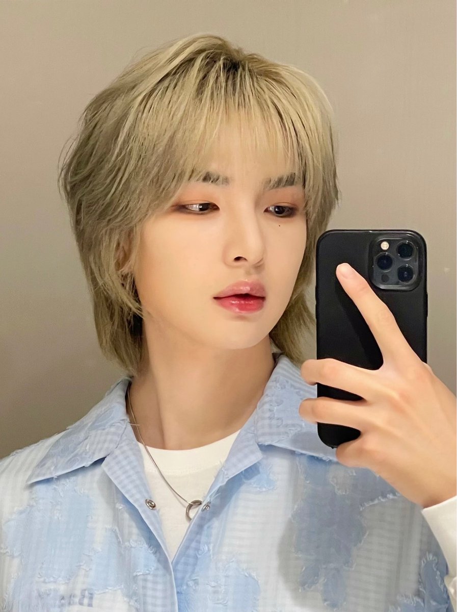 MU914__'s tweet photo. 나 진짜 오늘 하루를 이 사진들로 살아갈 수 이떠.. https://t.co/bNhNDo1c8V