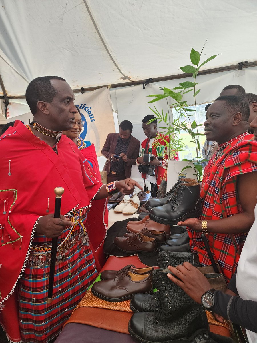 ENSDAKE's tweet photo. Madaraka Day Celebrations.
Pictorial.
#madarakaday
#Leathervaluechain
#Leather
#Yourintegrateddevelopmentpartner https://t.co/2TmvJYz9e0