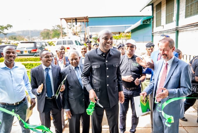 Kakuzi launches Macadamia Oil Processing Plant kbc.co.ke/kakuzi-launche…