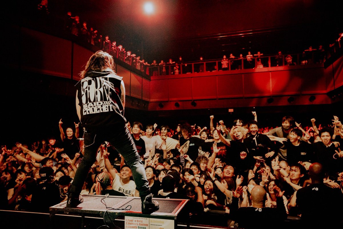 SSTPofficial's tweet photo. 『MAGIC HOUR TOUR』初日
Zepp Shinjukuご来場いただいた皆様
本当にありがとうございました!!
ツアー初日から満員御礼👏
残り2本も全力で駆け抜けてきます。

Thanks @coldrain_jp !!

photo by @kawado_photo 

#survivesaidtheprophet #サバプロ #sstp #magichour https://t.co/ronc7PW4IV