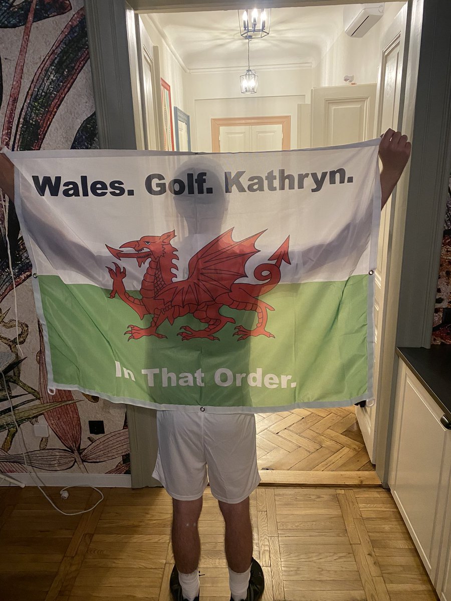 Special visit from <a href="/GarethBale11/">Gareth Bale</a> for the champions league tonight #halamadrid