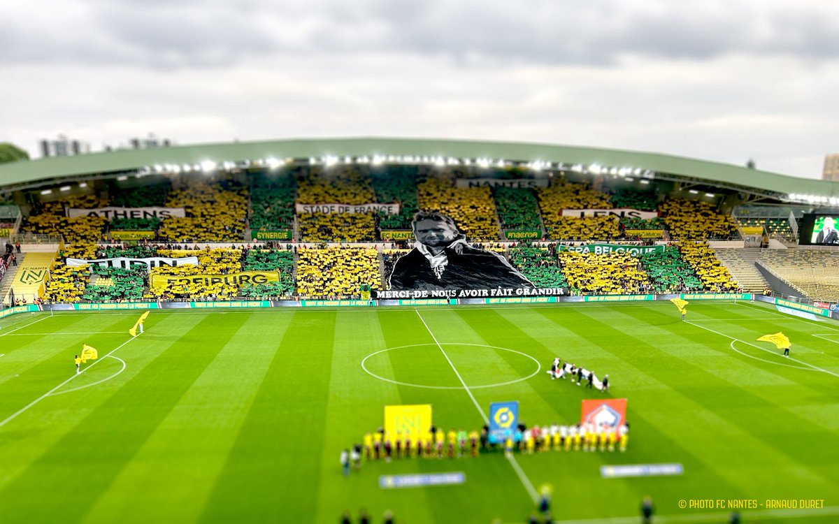 C'est avec émotion et honneur que nous avons découvert que le "Titifo" avait été sélectionné pour devenir le plus beau tifo de la saison au championnat des tribunes de la Ligue 1 ! 

Pour ce tifo et tous ceux que la BL nous a offert tout au long de la saison, vote pour le FCN !