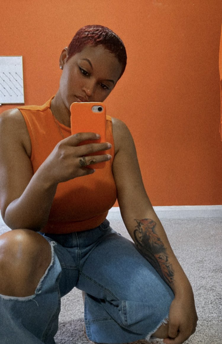 pixiepee_'s tweet image. I don’t never post pics on here lol but yea that red pixie is back babyyyy 😌