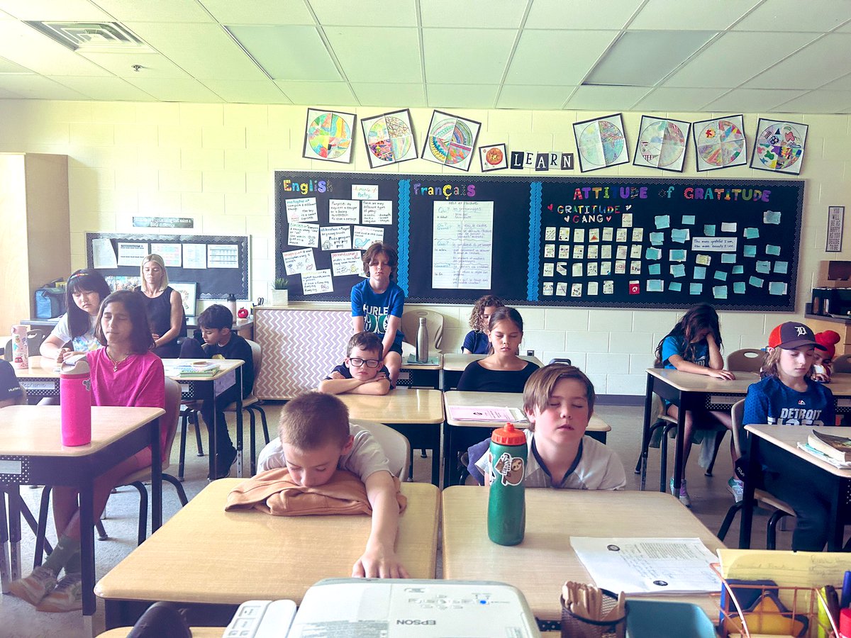 Mrs. J Nolin tweet media