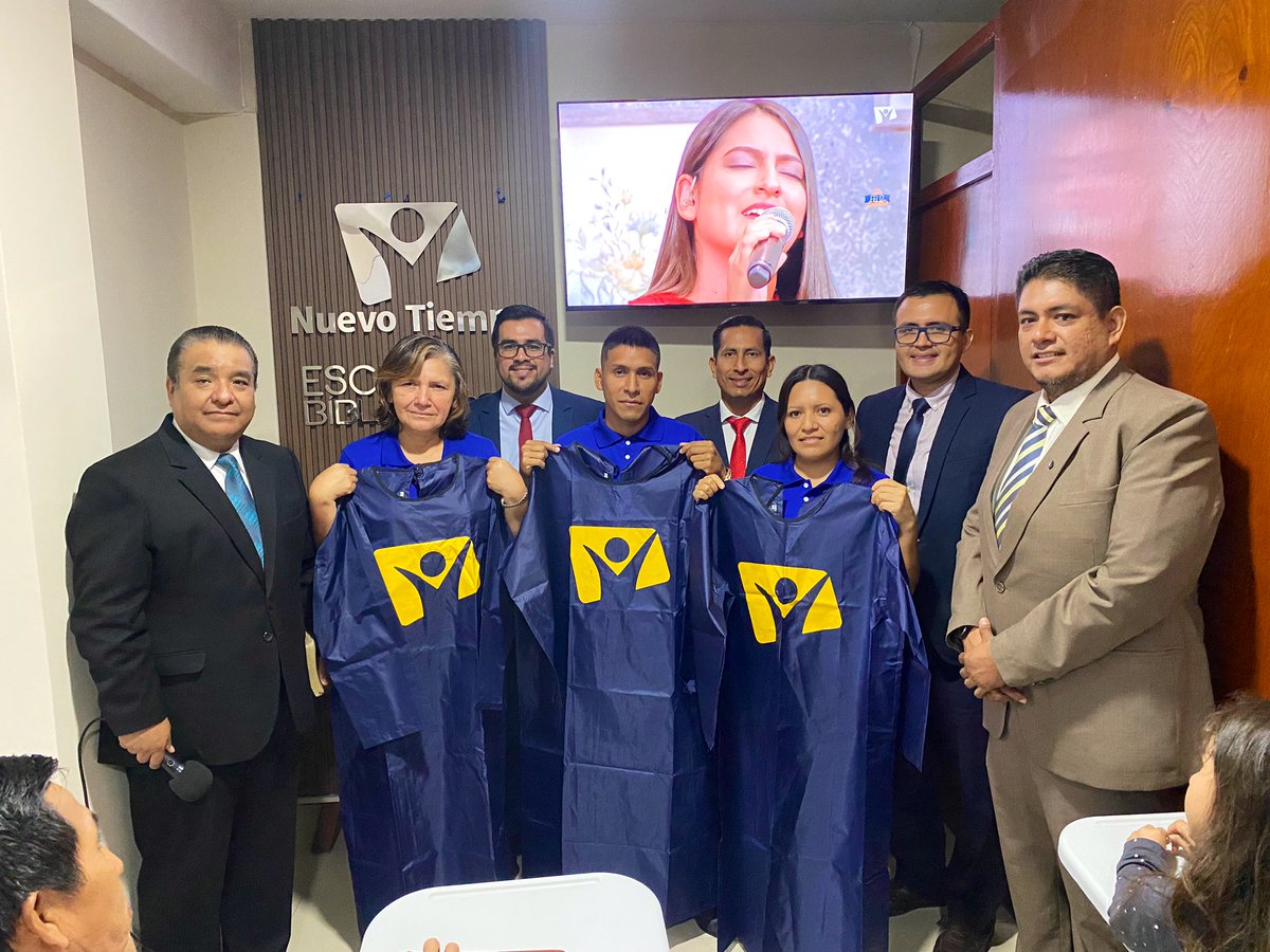 AdventistasMPN's tweet photo. 🎉 Inauguración de un espacio Nuevo Tiempo ☺️✨ en la Iglesia Dorado A de nuestra Misión Peruana del Norte 🇵🇪 

❤️ ¡Gloria a Dios por las personas que llegarán a este centro para aprender las verdades de vida eterna! 🙏🏼

#EscuelaBiblica #NT #FelizSabado #Iglesia #EspacioNT https://t.co/0UWDgpzCRW