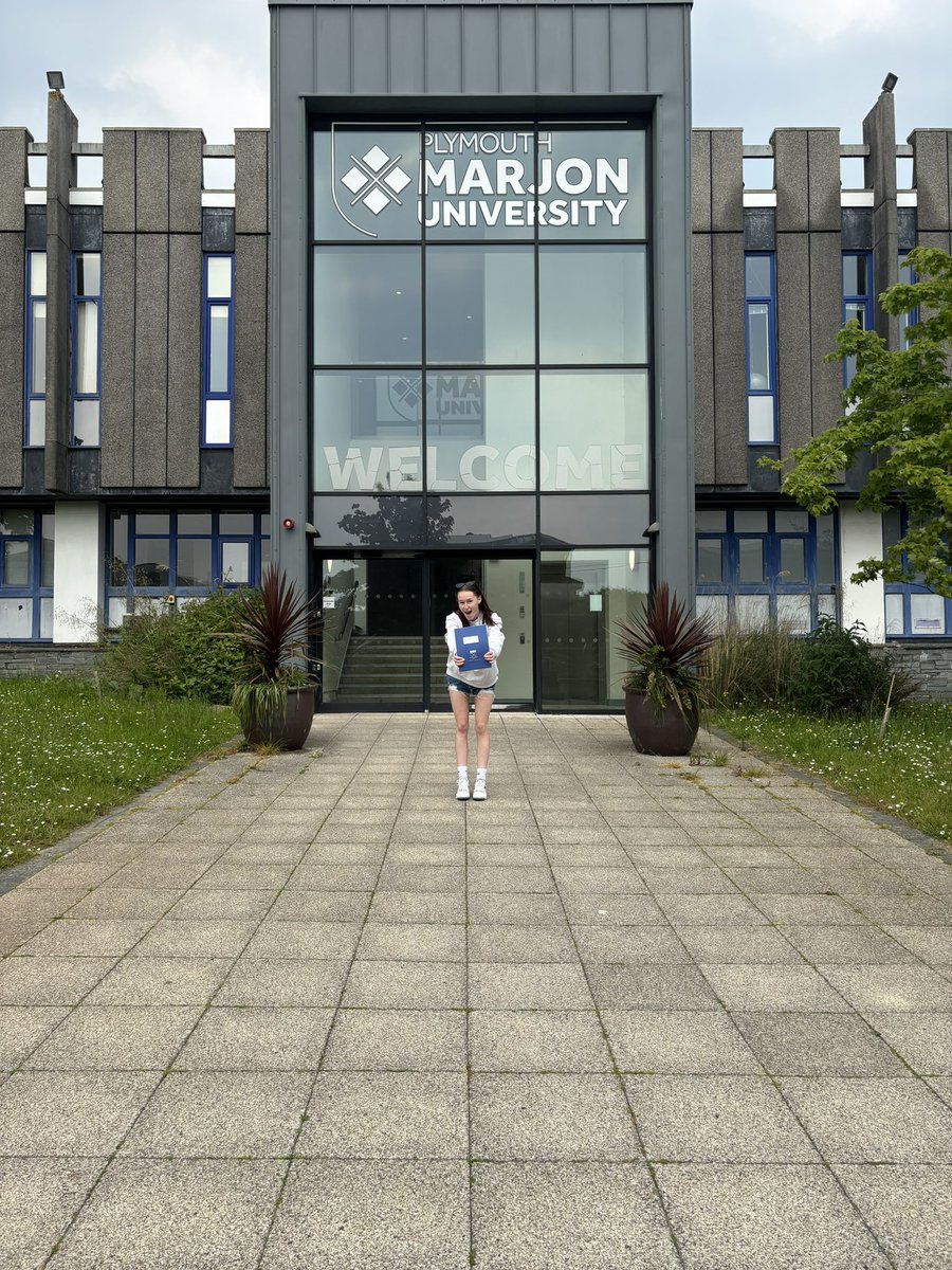 A Barnes tweet media