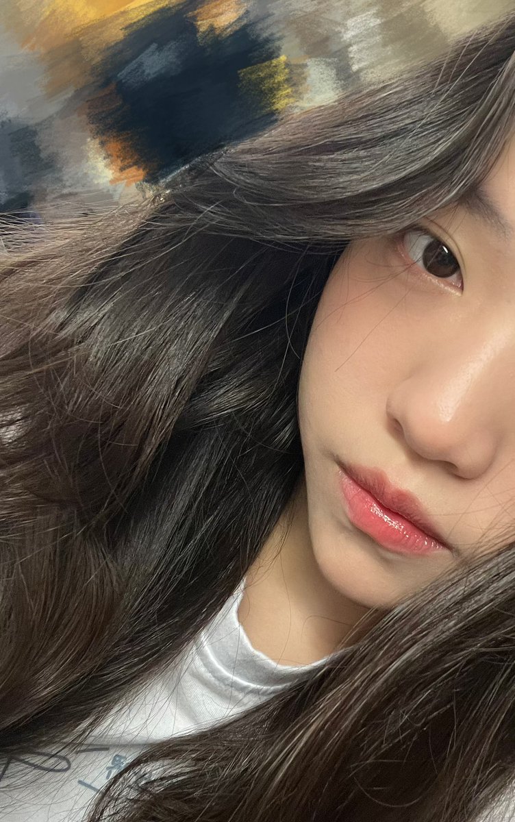 serrn90's tweet image. 新口紅超亮超嫩⋯⋯我真的愛死⋯⋯