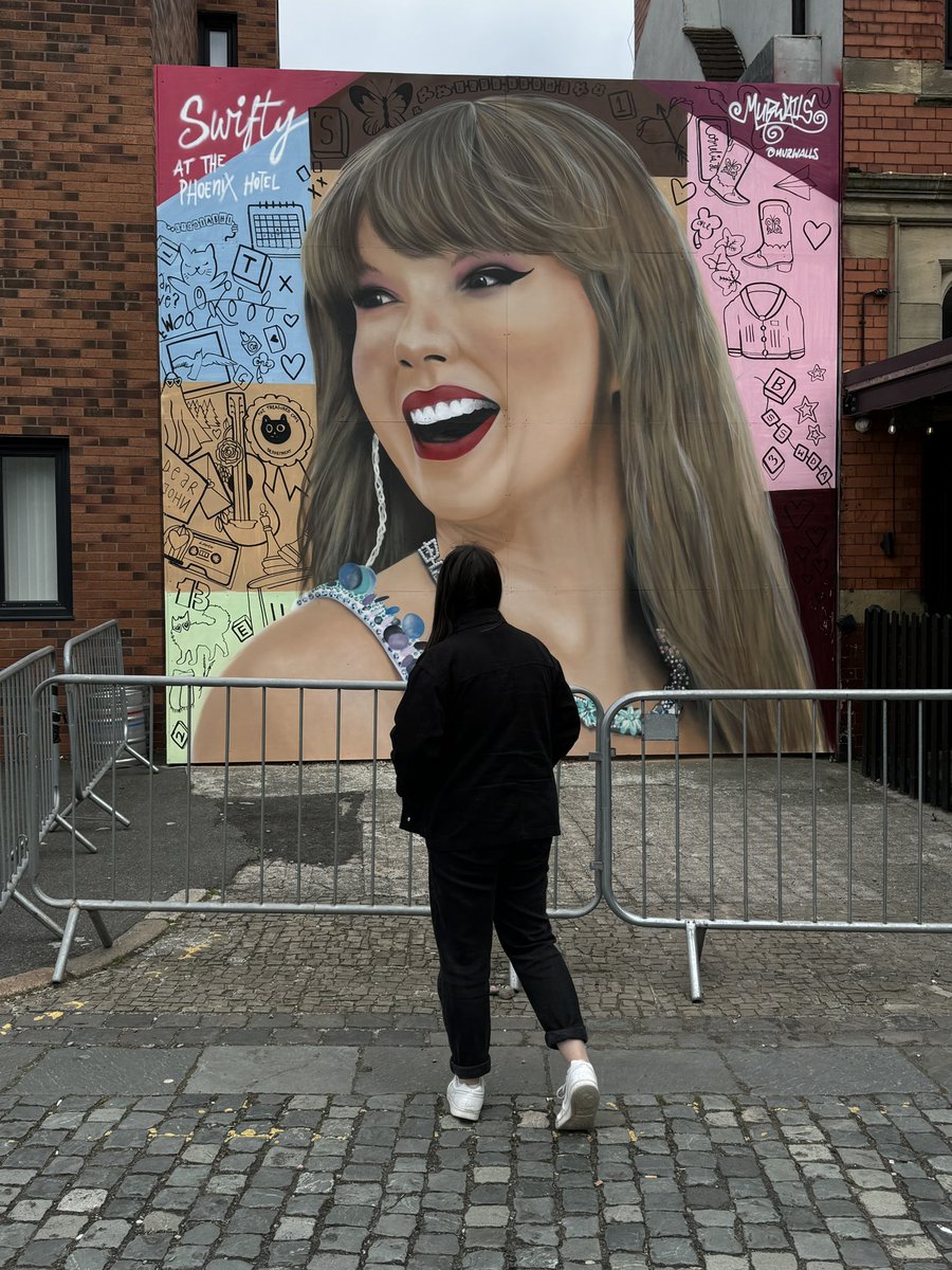 cleanxromantics's tweet photo. loverpool🫶

@Enchantics13 @taylornation13 #TheErasTour #TaylorSwift https://t.co/ckyLhqx6xw