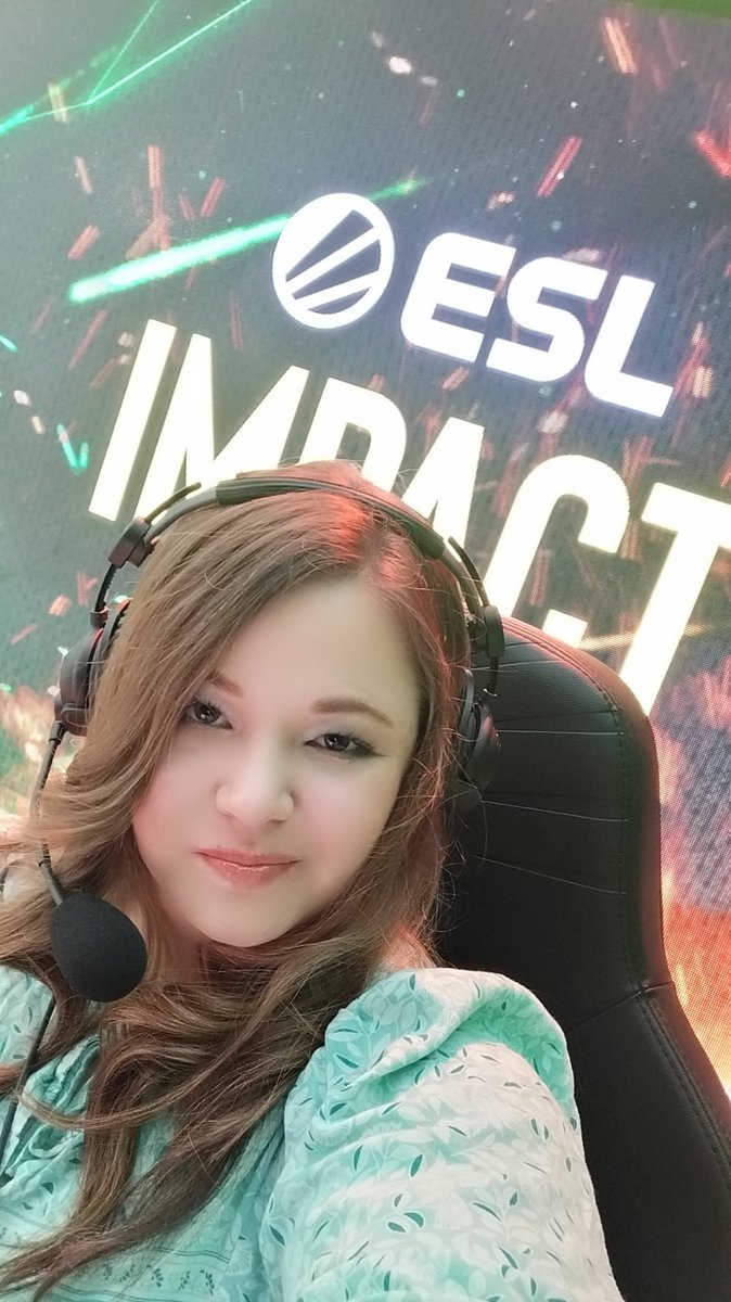 It's day 2 of @ESLImpact Season 5 Finals Dallas and I'm so ready! Just one Bo3 for myself but it's a historic match between @HSGfe_ and @FlyQuestRED. HSG has repeatedly gatekept the tournament for FlyQuest - will today be a day of vengeance or history repeating itself?? 👀👀