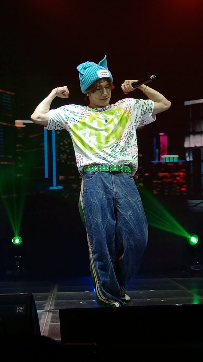 bangdamiee's tweet photo. the 10 year old you must be so proud of you 🥺💚 https://t.co/UuqhkBc7tI