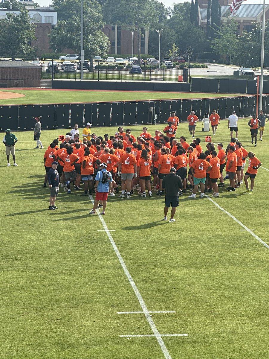 Had a great time at the mercer mega camp!!! <a href="/KytenDavis/">Kyten Davis</a>  and <a href="/JalenGaskins/">Jalen “J5” Gaskins</a>