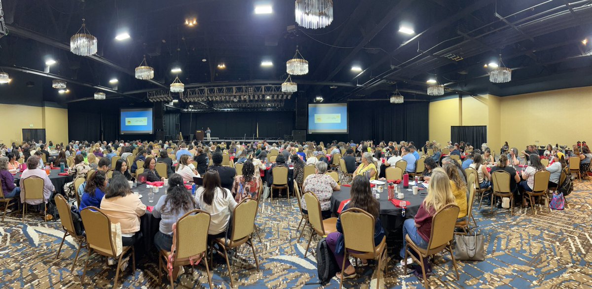 SO overwhelmed with gratitude for these educators &amp; their dedication to life long learning and their students at the #EdtechBoostNM conference + celebration!
Loved <a href="/impartedjoy/">Jill DuBois #ISTELive25</a>’s opening keynote with messages about confidence + resilience 🫶🏼
<a href="/EdTechNM/">EdTech Specialists NM</a> <a href="/EdgeUBadges/">Edge•U Badges</a> <a href="/ForwardEdgeOH/">Forward Edge</a>