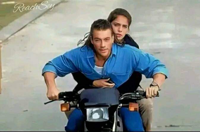 nadney01's tweet photo. This is how old I am _ van Damme 🍆👊 https://t.co/9OW36jEaLh